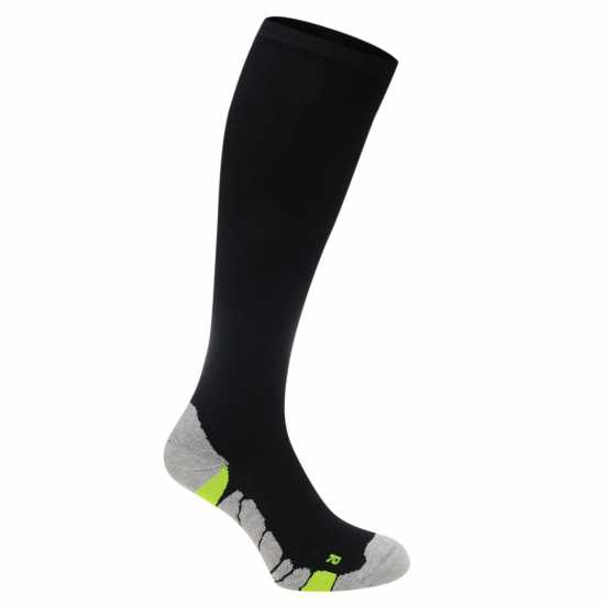 Мъжки чорапи Компресиращи Мъжки Чорапи Karrimor Compression Running Socks Mens Черно Компресиращи Мъжки Чорапи Karrimor Compression Running Socks Mens Черно Мъжки чорапи