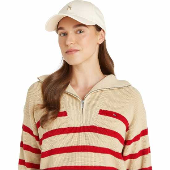 Tommy Hilfiger Elevated Chic Cap Оф бяло Шапки с козирка