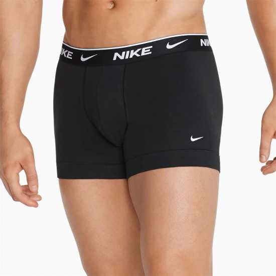 Мъжко бельо Nike Спортни Гащета 3 Pack Everyday Cotton Trunks Mens Черен UB1 Nike Спортни Гащета 3 Pack Everyday Cotton Trunks Mens Черен UB1 Мъжко бельо
