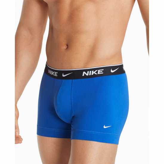 Мъжко бельо Nike Спортни Гащета 3 Pack Everyday Cotton Trunks Mens Черно/Сиво/Синьо 9J1 Nike Спортни Гащета 3 Pack Everyday Cotton Trunks Mens Черно/Сиво/Синьо 9J1 Мъжко бельо