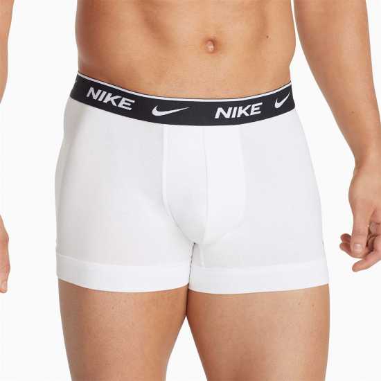 Мъжко бельо Nike Спортни Гащета 3 Pack Everyday Cotton Trunks Mens Черно/Сиво/Бяло MP1 Nike Спортни Гащета 3 Pack Everyday Cotton Trunks Mens Черно/Сиво/Бяло MP1 Мъжко бельо