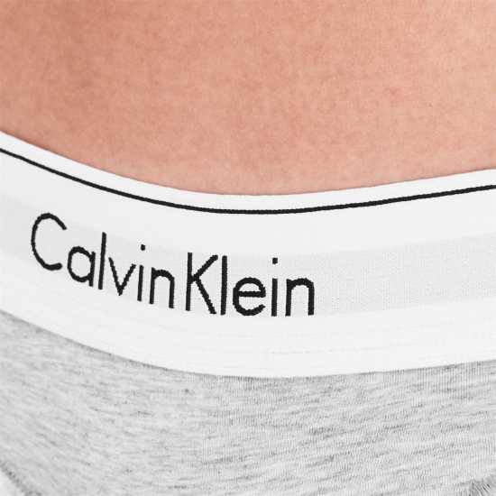 Calvin Klein Thong Сиво Дамско бельо