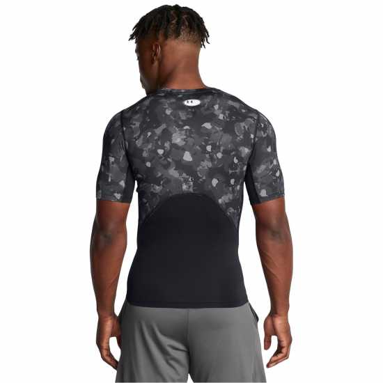 Мъжки долни дрехи Under Armour Heatgear® Printed Short Sleeve Mens Черно/Бяло Under Armour Heatgear® Printed Short Sleeve Mens Черно/Бяло Мъжки долни дрехи