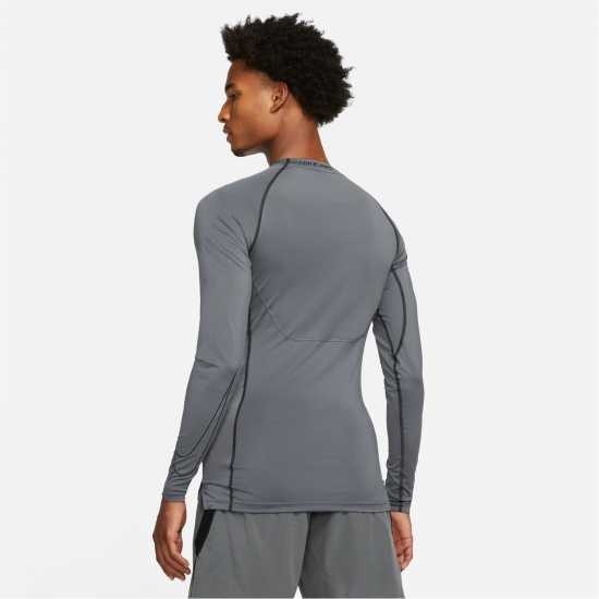 Мъжки долни дрехи Nike Pro Dri-FIT Men's Tight Fit Long-Sleeve Top Nike Pro Dri-FIT Men's Tight Fit Long-Sleeve Top Мъжки долни дрехи