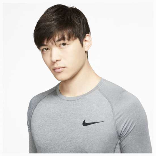 Мъжки долни дрехи Nike Pro Men's Tight Fit Short-Sleeve Top Сиво Nike Pro Men's Tight Fit Short-Sleeve Top Сиво Мъжки долни дрехи