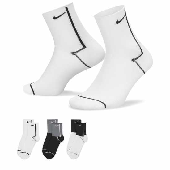 Дамски чорапи Nike Ed Plus Lw Ankl Ld99 Nike Ed Plus Lw Ankl Ld99 Дамски чорапи
