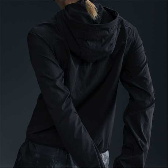 Nike Мъжко Яке Trail Repel Womens Jacket Черно/Бяло/Черно Дамски якета и палта