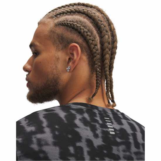 Under Armour Launch Ss Print T Sn99 Black Мъжки дрехи за бягане