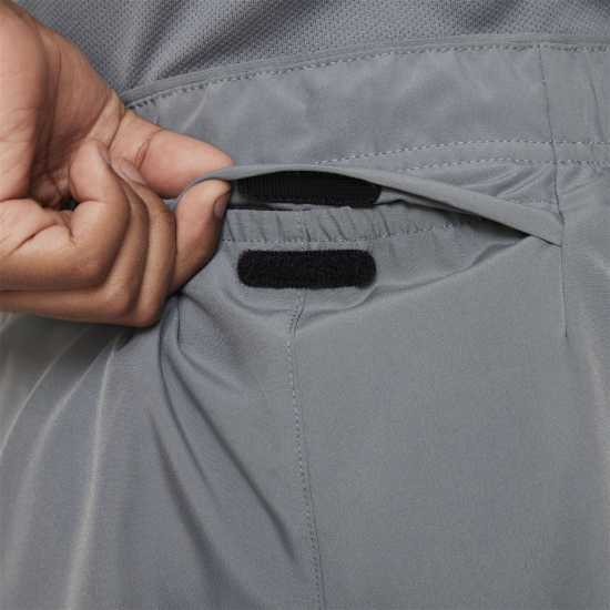 Nike Дамски Къси Шорти За Тренировка Dri-Fit Challenger Big Kids' (Boys') Training Shorts Димно сиво Дрехи за бягане