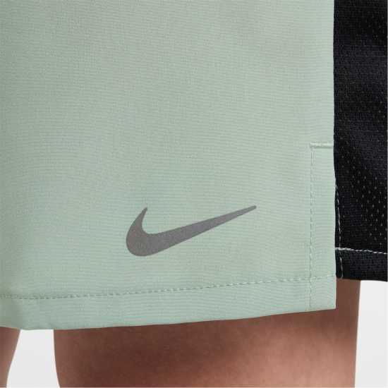 Nike Дамски Къси Шорти За Тренировка Dri-Fit Challenger Big Kids' (Boys') Training Shorts Зелено Дрехи за бягане