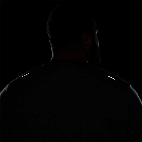 Nike Dri-FIT Rise 365 Men's Short-Sleeve Running Top  Мъжки дрехи за бягане