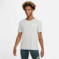 Nike Dri-FIT Trail Men's Short-Sleeve Trail Running Top Silver Мъжко облекло за едри хора