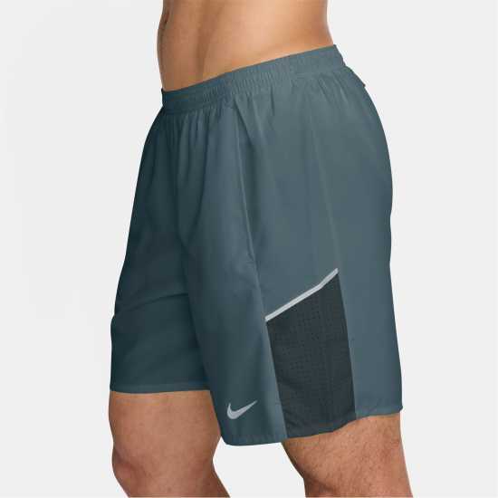 Nike Nike