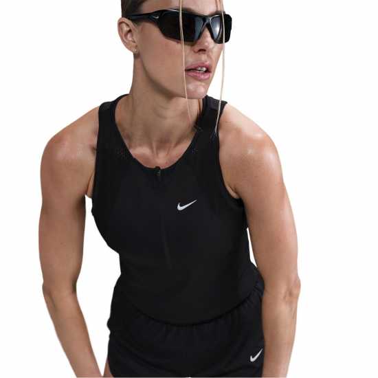 Дамски дрехи за бягане Nike Run Hz Vest Ld53 Nike Run Hz Vest Ld53 Дамски дрехи за бягане