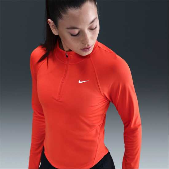 Nike W Nk Tempo Nvlt Ld99 Nike W Nk Tempo Nvlt Ld99