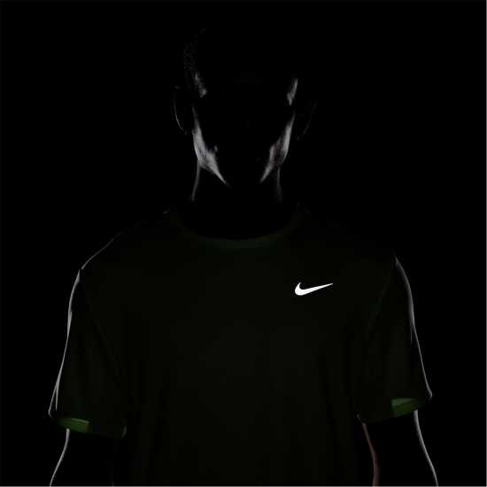 Мъжки тениски и фланелки Nike Мъжко Горнище За Бягане Drifit Miler Running Top Mens Волт Nike Мъжко Горнище За Бягане Drifit Miler Running Top Mens Волт Мъжки тениски и фланелки