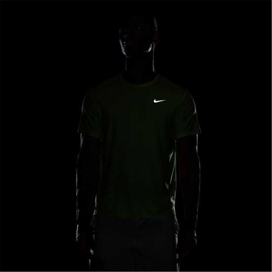 Мъжки тениски и фланелки Nike Мъжко Горнище За Бягане Drifit Miler Running Top Mens Волт Nike Мъжко Горнище За Бягане Drifit Miler Running Top Mens Волт Мъжки тениски и фланелки