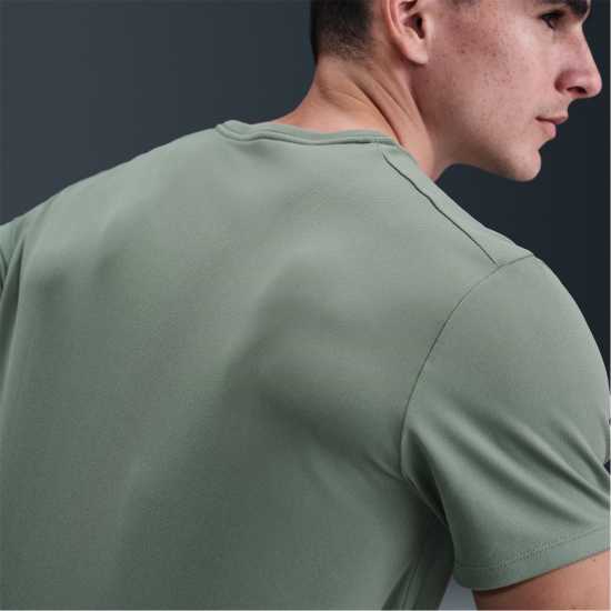 Мъжки тениски и фланелки Nike Мъжко Горнище За Бягане Drifit Miler Running Top Mens Clay Green Nike Мъжко Горнище За Бягане Drifit Miler Running Top Mens Clay Green Мъжки тениски и фланелки