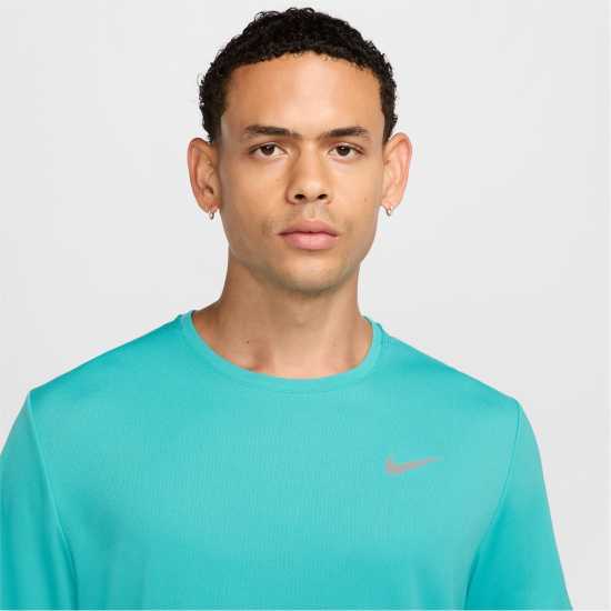 Мъжки тениски и фланелки Nike Мъжко Горнище За Бягане Drifit Miler Running Top Mens Прахав катран Nike Мъжко Горнище За Бягане Drifit Miler Running Top Mens Прахав катран Мъжки тениски и фланелки