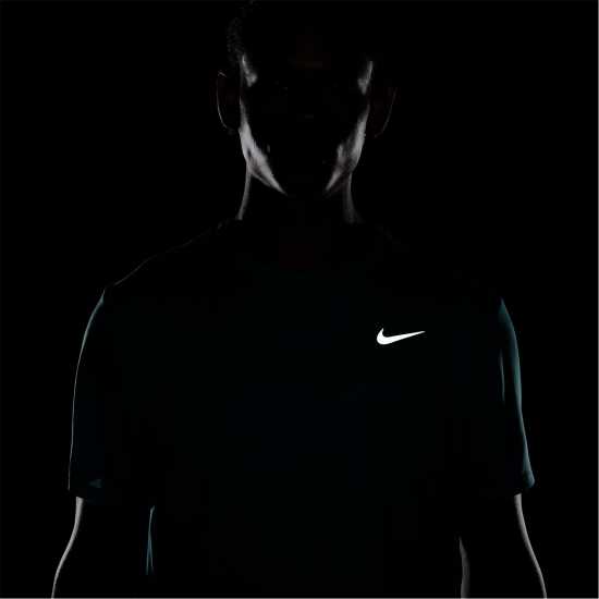 Мъжки тениски и фланелки Nike Мъжко Горнище За Бягане Drifit Miler Running Top Mens Прахав катран Nike Мъжко Горнище За Бягане Drifit Miler Running Top Mens Прахав катран Мъжки тениски и фланелки