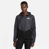 Nike Дамско Яке Soft Shell Trail Jacket Womens Black/Grey Дамски грейки