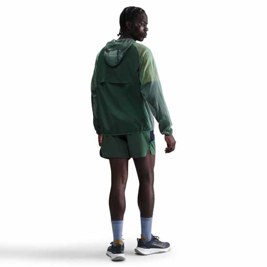 Nike Trail Aireez Men's Running Jacket Fir/Clay Green Мъжки якета и палта