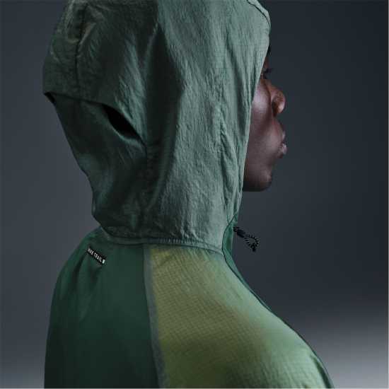 Nike Trail Aireez Men's Running Jacket Fir/Clay Green Мъжки якета и палта