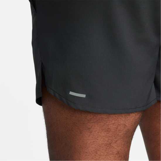 Мъжки дрехи за бягане Nike Stride Men's Dri-FIT 5 Brief-Lined Running Shorts Nike Stride Men's Dri-FIT 5 Brief-Lined Running Shorts Мъжки дрехи за бягане