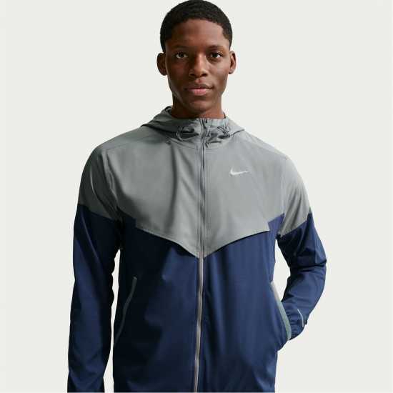 Nike Mens Windrun Jacket Smoke Grey/Navy Nike Mens Windrun Jacket Smoke Grey/Navy