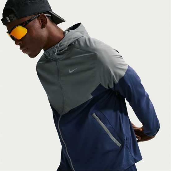 Nike Mens Windrun Jacket Smoke Grey/Navy Nike Mens Windrun Jacket Smoke Grey/Navy