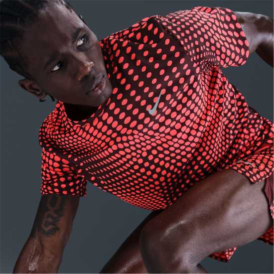 Мъжки дрехи за бягане Nike Breathe Miler Sn53 Burgundy Silver Nike Breathe Miler Sn53 Burgundy Silver Мъжки дрехи за бягане