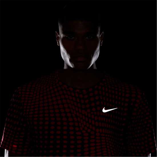 Мъжки дрехи за бягане Nike Breathe Miler Sn53 Burgundy Silver Nike Breathe Miler Sn53 Burgundy Silver Мъжки дрехи за бягане