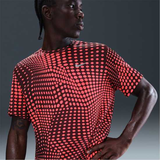 Мъжки дрехи за бягане Nike Breathe Miler Sn53 Burgundy Silver Nike Breathe Miler Sn53 Burgundy Silver Мъжки дрехи за бягане