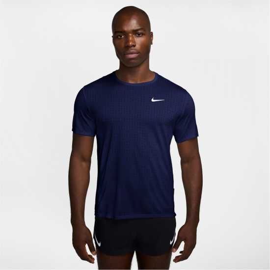 Мъжки дрехи за бягане Nike Breathe Miler Sn53 Blu Void/Rf Slv Nike Breathe Miler Sn53 Blu Void/Rf Slv Мъжки дрехи за бягане