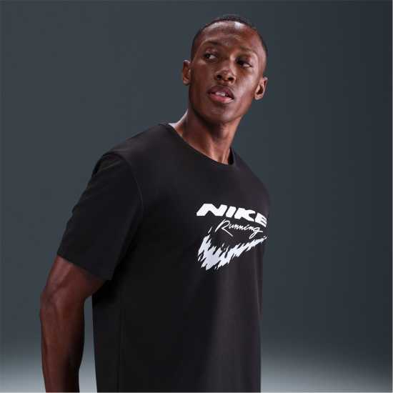 Мъжки дрехи за бягане Nike Breathe Miler Sn53 Black Nike Breathe Miler Sn53 Black Мъжки дрехи за бягане