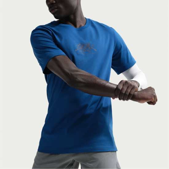 Nike Stride 7In Short Smoke Grey/Silv Nike Stride 7In Short Smoke Grey/Silv