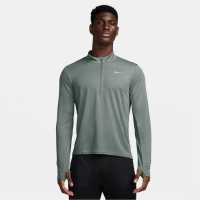 Мъжки горнища с цип Nike Мъжко Горнище За Бягане Half Zip Core Long Sleeve Running Top Mens Clay Green Nike Мъжко Горнище За Бягане Half Zip Core Long Sleeve Running Top Mens Clay Green Мъжки горнища с цип