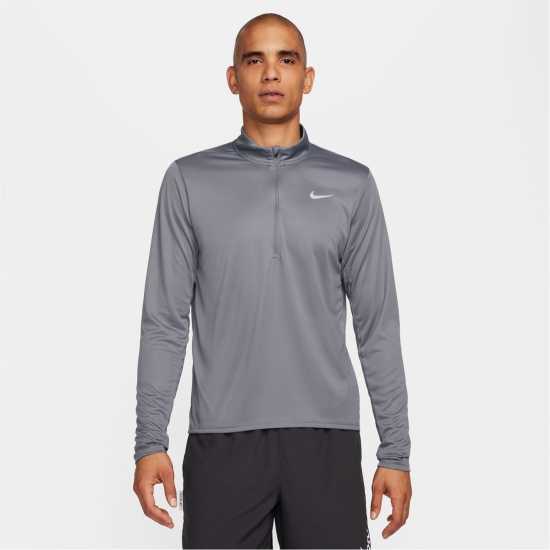 Мъжки горнища с цип Nike Мъжко Горнище За Бягане Half Zip Core Long Sleeve Running Top Mens Димно сиво Nike Мъжко Горнище За Бягане Half Zip Core Long Sleeve Running Top Mens Димно сиво Мъжки горнища с цип