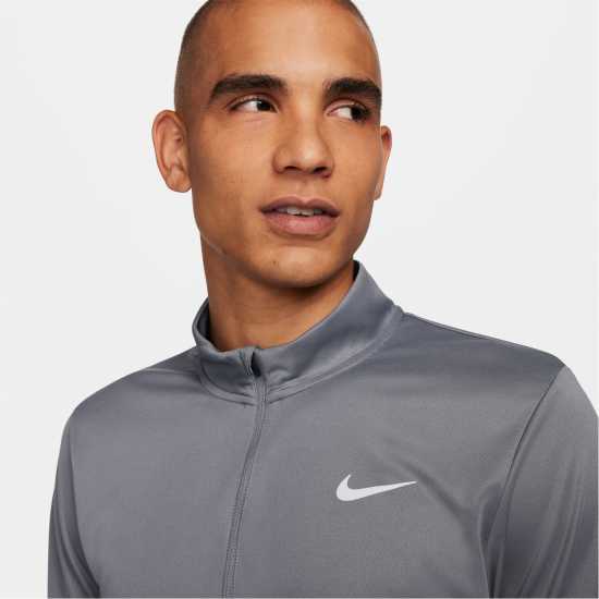Мъжки горнища с цип Nike Мъжко Горнище За Бягане Half Zip Core Long Sleeve Running Top Mens Димно сиво Nike Мъжко Горнище За Бягане Half Zip Core Long Sleeve Running Top Mens Димно сиво Мъжки горнища с цип