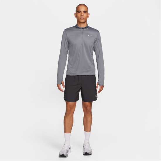 Мъжки горнища с цип Nike Мъжко Горнище За Бягане Half Zip Core Long Sleeve Running Top Mens Димно сиво Nike Мъжко Горнище За Бягане Half Zip Core Long Sleeve Running Top Mens Димно сиво Мъжки горнища с цип