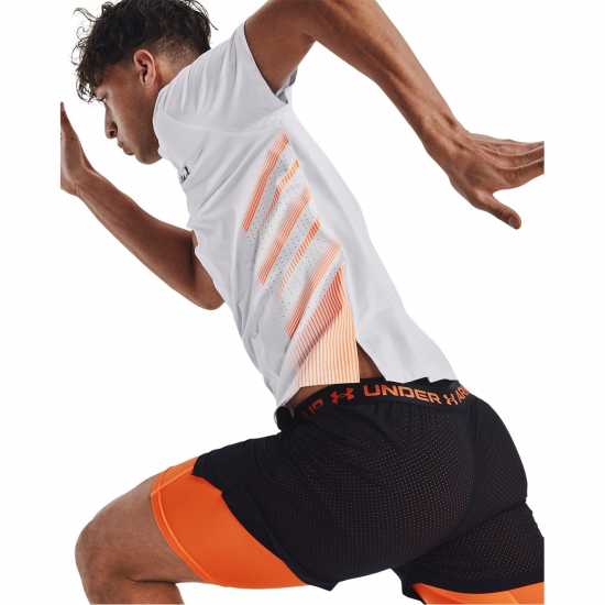 Мъжки дрехи за бягане Under Armour Launch Elite Graphic T-Shirt. Mens White Under Armour Launch Elite Graphic T-Shirt. Mens White Мъжки дрехи за бягане
