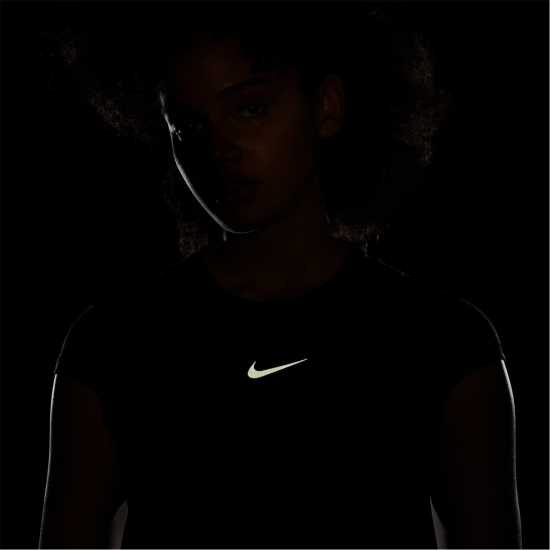 Nike Dri-FIT ADV Run Division Women's Short-Sleeve Top Gridiron/Black Атлетика