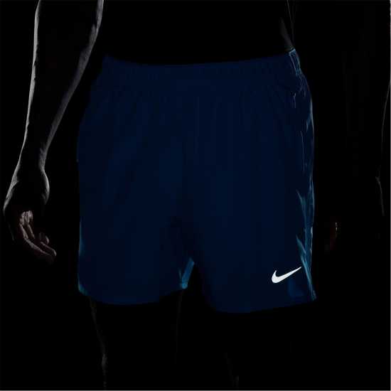Nike Dri-Fit Challenger Men's 5 Brief-Lined Versatile Shorts Син герой/Син Nike Dri-Fit Challenger Men's 5 Brief-Lined Versatile Shorts Син герой/Син