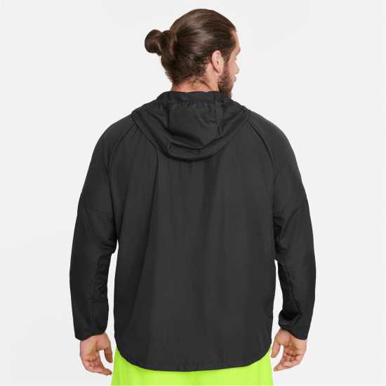 Мъжки якета и палта Nike Miler Men's Repel Running Jacket Черно/Отражаващо Nike Miler Men's Repel Running Jacket Черно/Отражаващо Мъжки якета и палта
