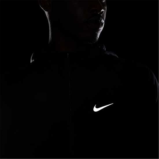 Мъжки якета и палта Nike Miler Men's Repel Running Jacket Черно/Отражаващо Nike Miler Men's Repel Running Jacket Черно/Отражаващо Мъжки якета и палта