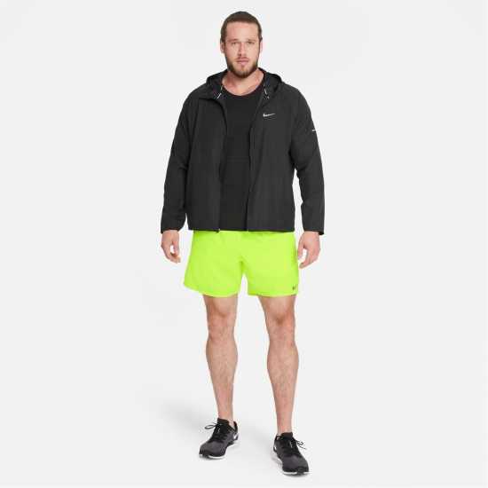 Мъжки якета и палта Nike Miler Men's Repel Running Jacket Черно/Отражаващо Nike Miler Men's Repel Running Jacket Черно/Отражаващо Мъжки якета и палта