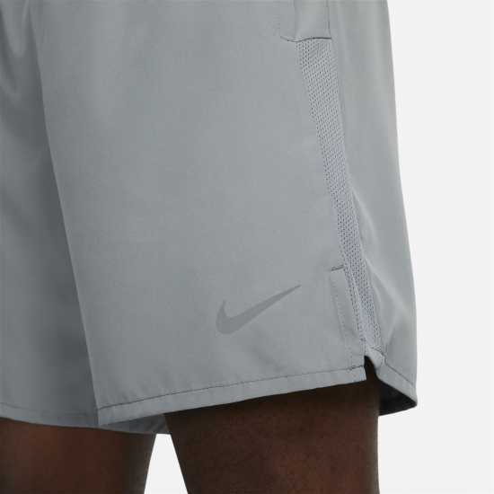 Nike Challenger Mens 2-In-1 Running Shorts Димно сиво Мъжки дрехи за бягане