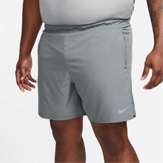 Nike Challenger Mens 2-In-1 Running Shorts Димно сиво Мъжки дрехи за бягане