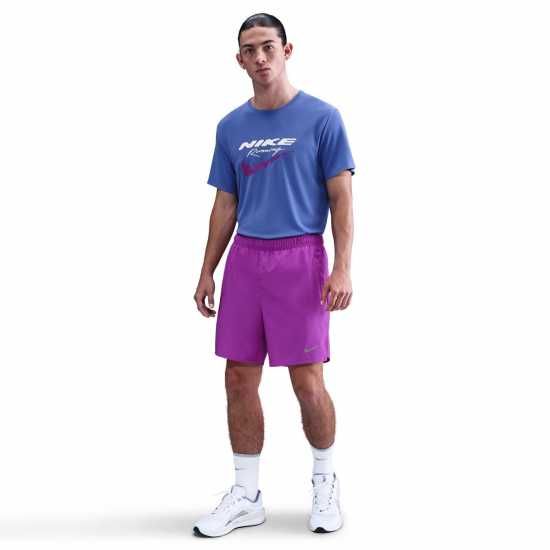 Мъжки дрехи за бягане Nike Challenger Mens 2-In-1 Running Shorts Vivid Prpl/Silv Nike Challenger Mens 2-In-1 Running Shorts Vivid Prpl/Silv Мъжки дрехи за бягане