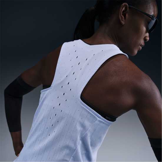 Дамски дрехи за бягане Nike Aeroswift Women's Dri-Fit Adv Running Singlet Призрачно синьо Nike Aeroswift Women's Dri-Fit Adv Running Singlet Призрачно синьо Дамски дрехи за бягане